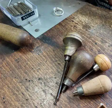 Metal_Finishing_Artistry